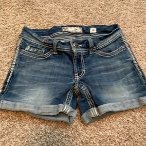 BKE Stella shorts 28